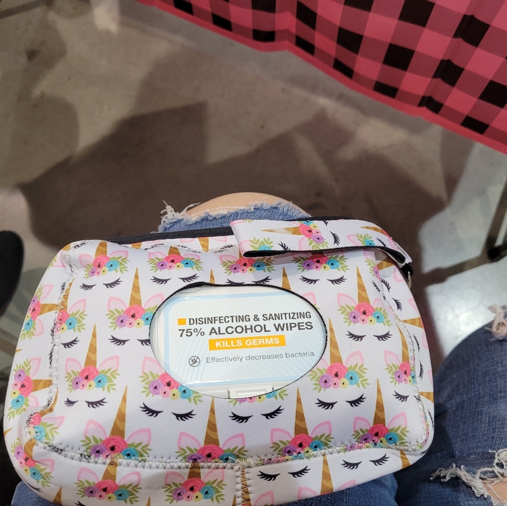 Unicorn wipes holder